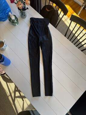 Spanx Mama Faux Leather Maternity Leggings in Black